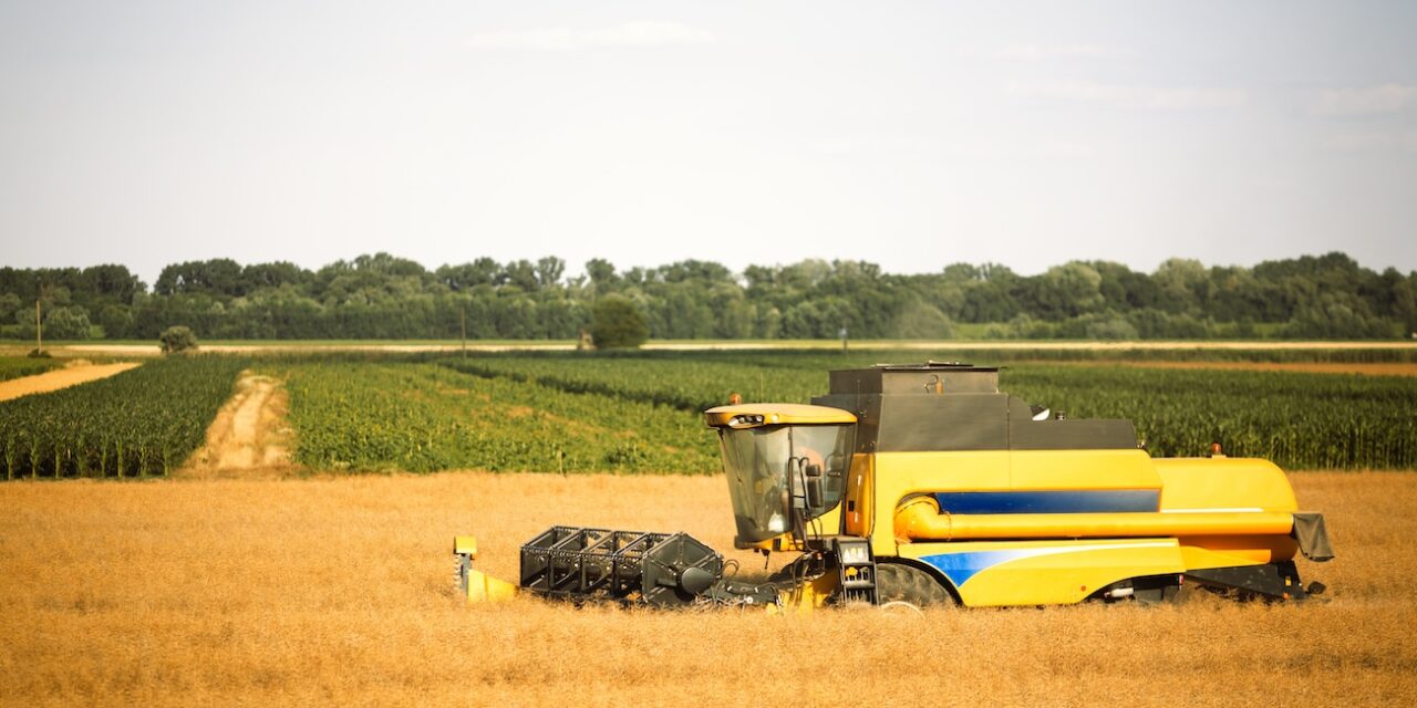 Nowoczesne kombajny zbożowe 2025 – przegląd najnowszych modeli